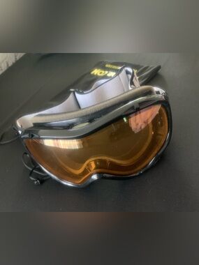Zionor Black Ski/Snowboard Goggles with Amber Lens